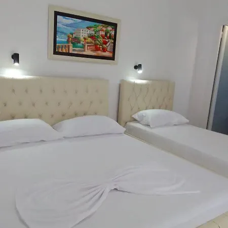 Vila Hergi Sarandë Exteriör bild