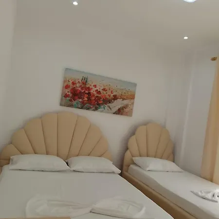 Vila Hergi Sarandë Exteriör bild