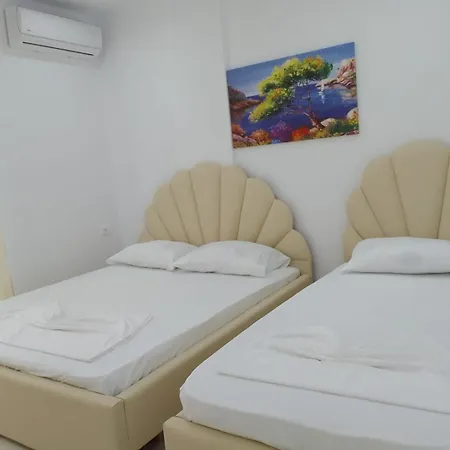 Vila Hergi Sarandë Exteriör bild